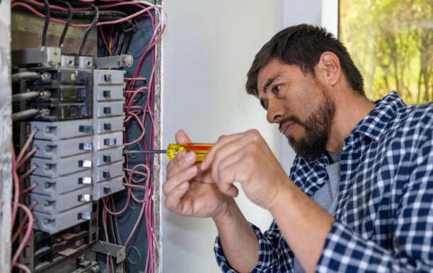 Best Local Electrician Companies  in Signal Hill, CA